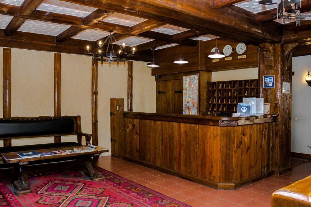 Saraishyq Hotel Almaty Exterior photo