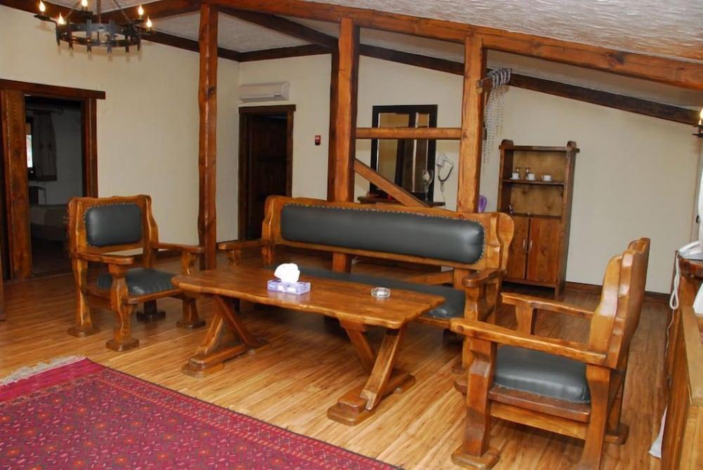 Saraishyq Hotel Almaty Interior photo