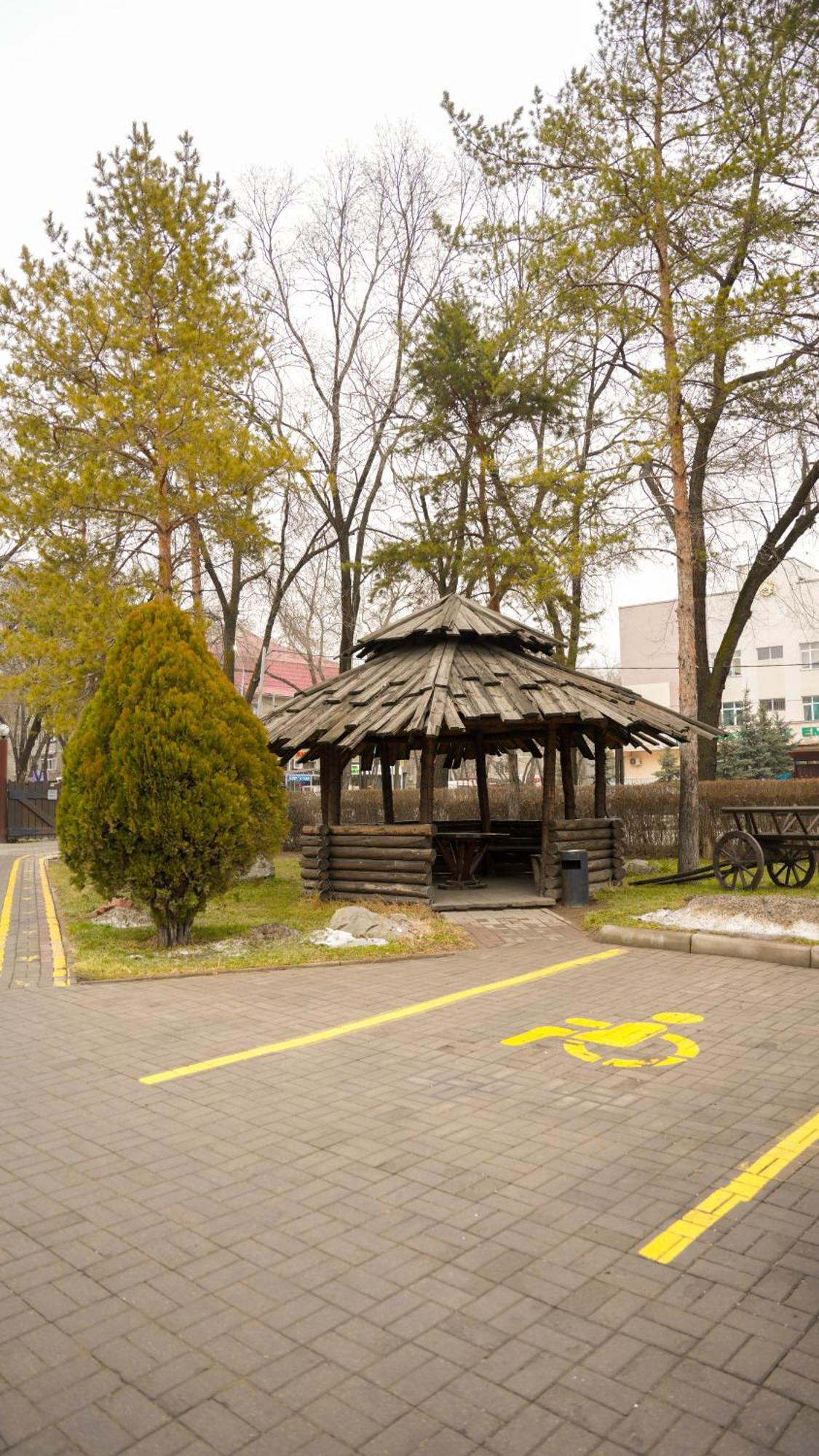 Saraishyq Hotel Almaty Exterior photo