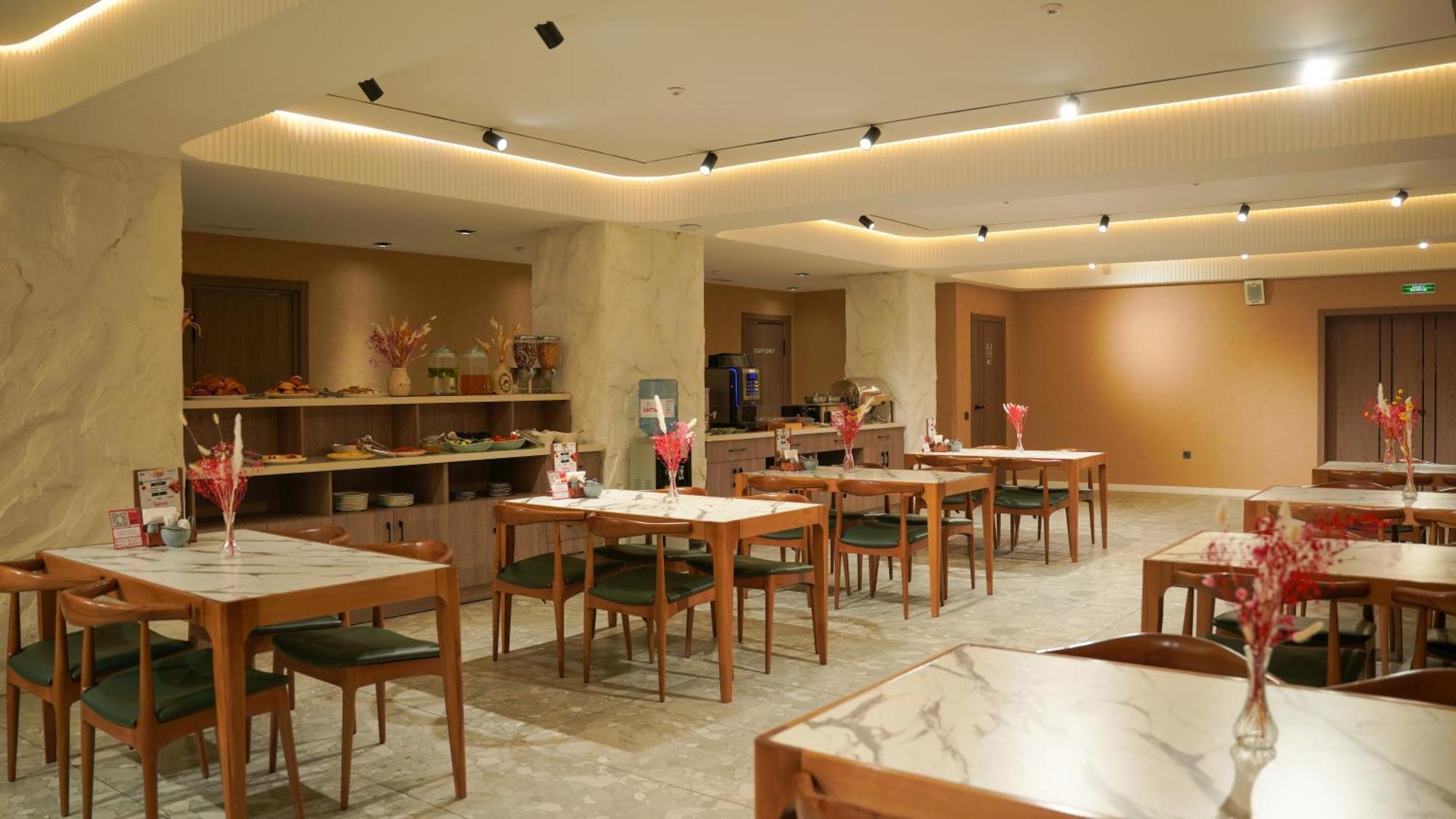 Saraishyq Hotel Almaty Exterior photo